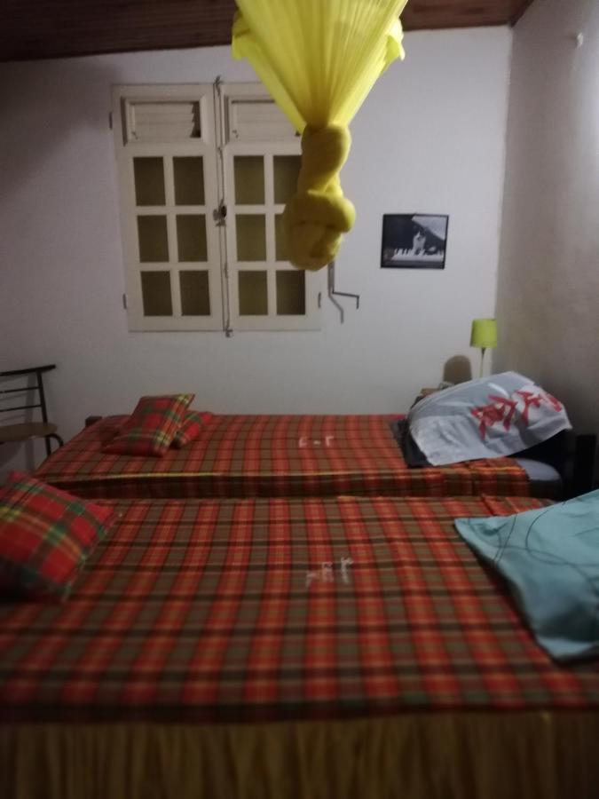 Hebergement Mouchas F4 - Dans Villa Les Polycias Sainte-Luce Zewnętrze zdjęcie