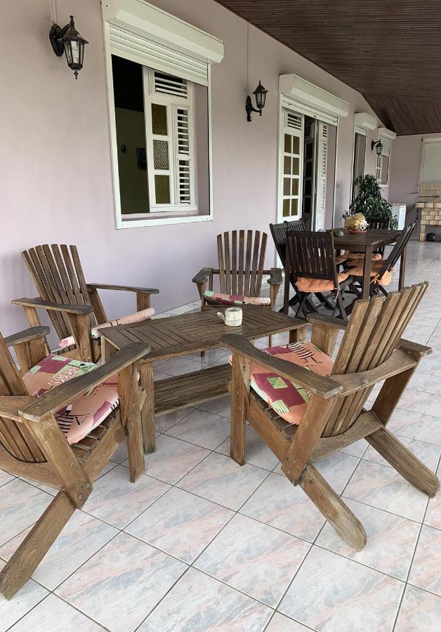 Hebergement Mouchas F4 - Dans Villa Les Polycias Sainte-Luce Zewnętrze zdjęcie